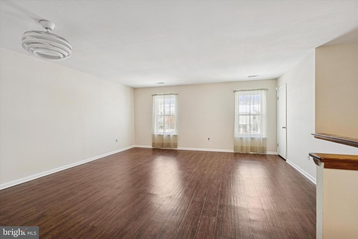 1219 Crosshill Court photo 5
