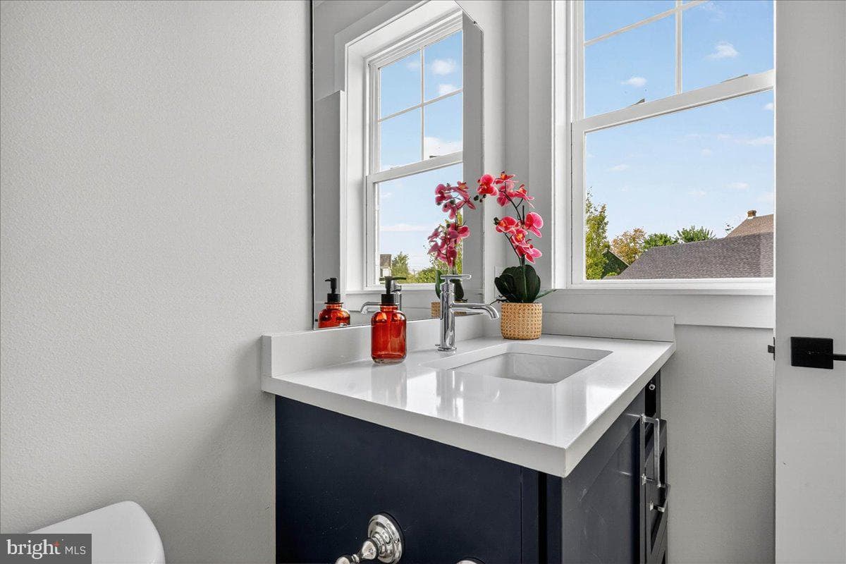 411 Isabelle Court #101 photo 31