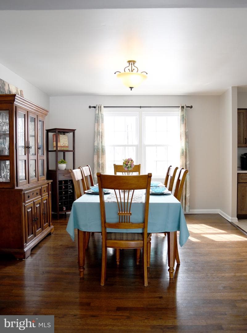 546 Locust Street photo 14