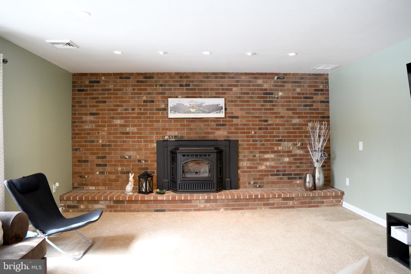 546 Locust Street photo 20