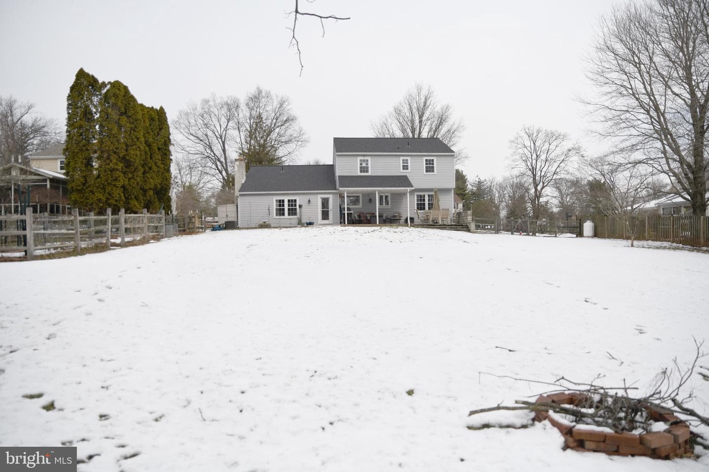 546 Locust Street photo 48