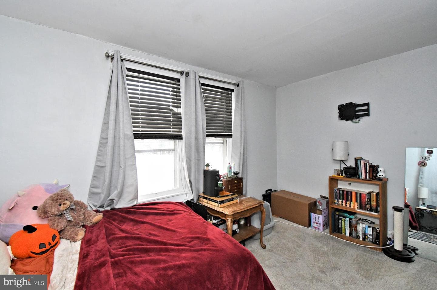 406 S 3rd Avenue photo 29