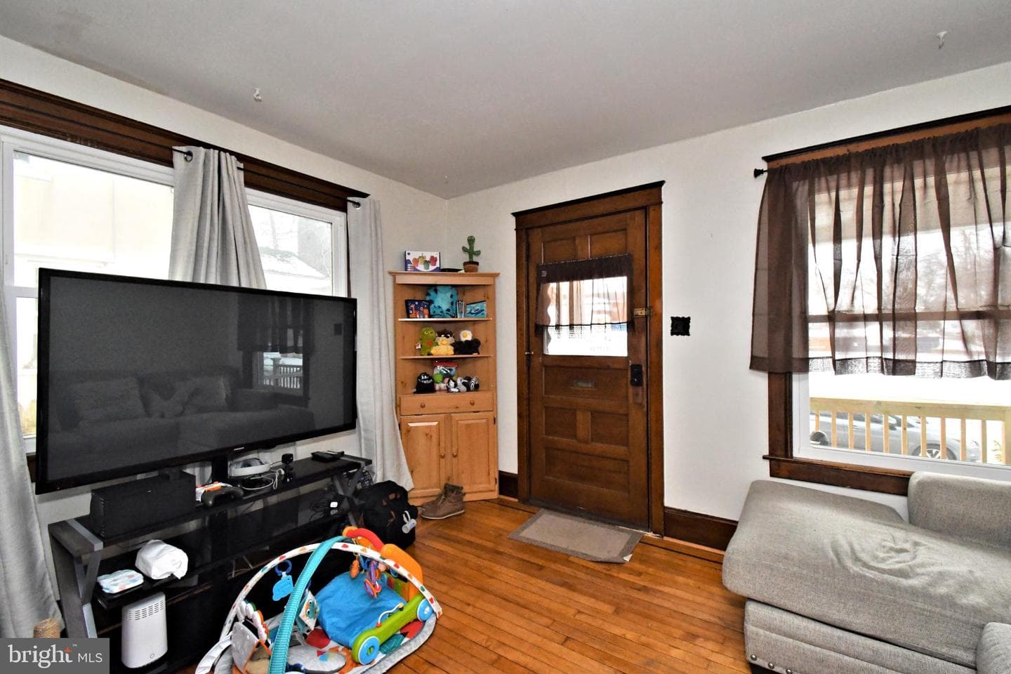 406 S 3rd Avenue photo 8