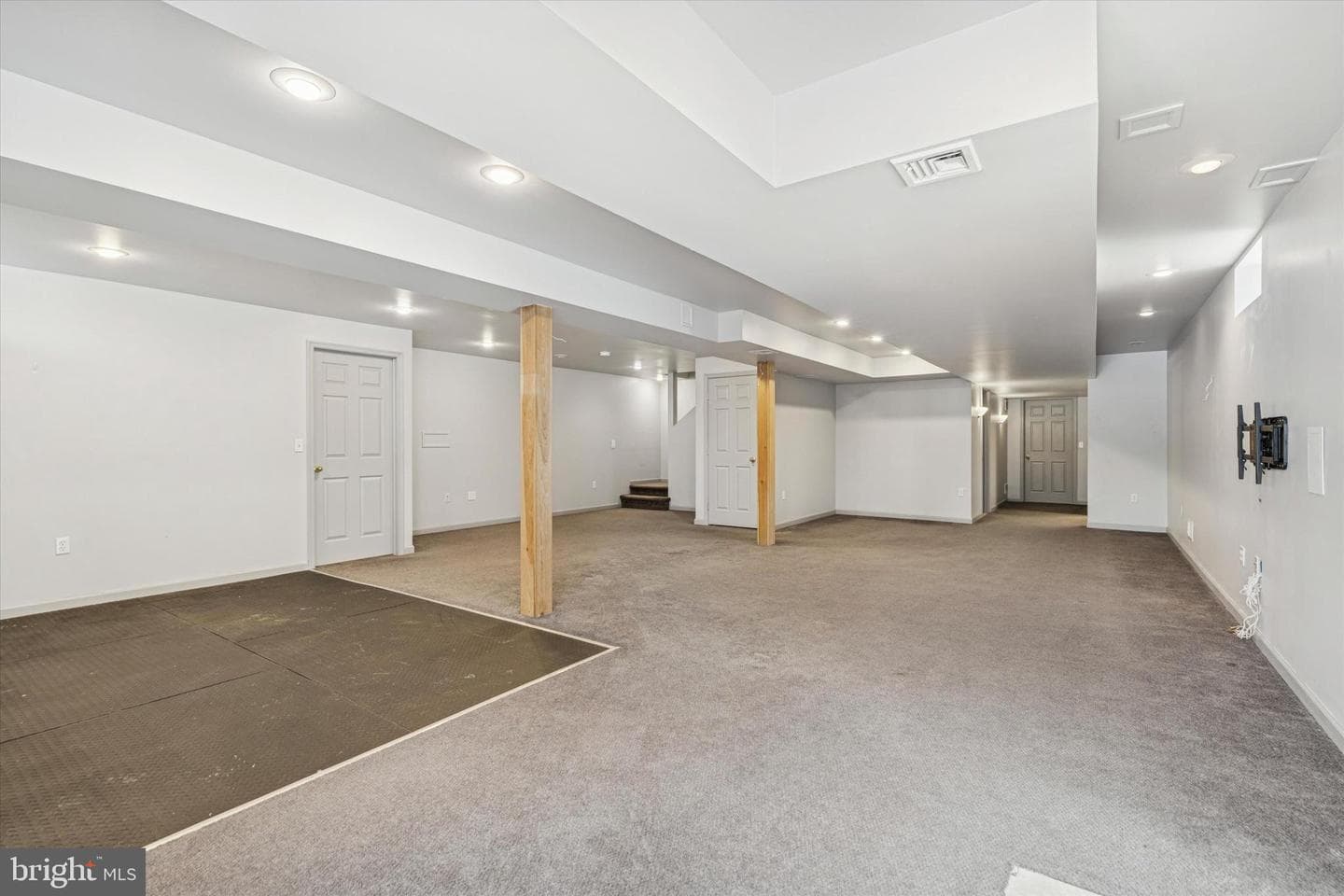 1003 Clover Mill Circle photo 40