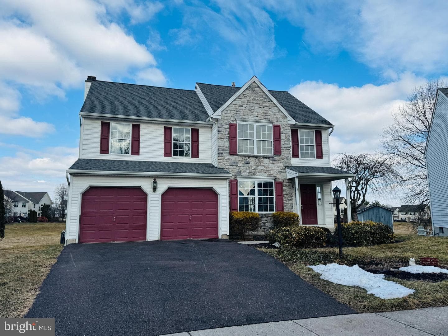 25 Castle Drive photo 2