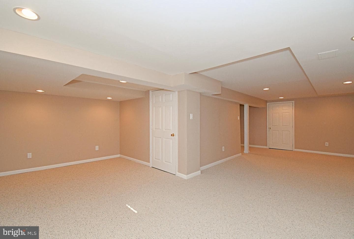 106 Yorkshire Way photo 50