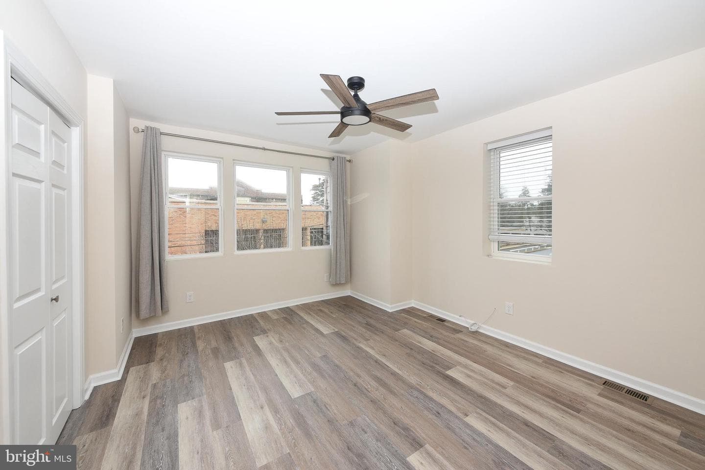 339 Myrtle Avenue photo 14