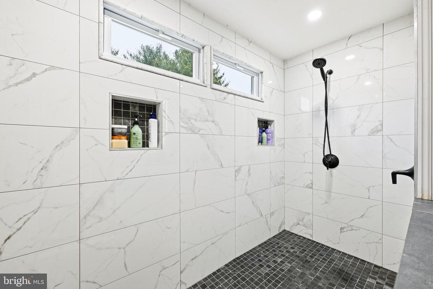 683 Sunnyside Avenue photo 23
