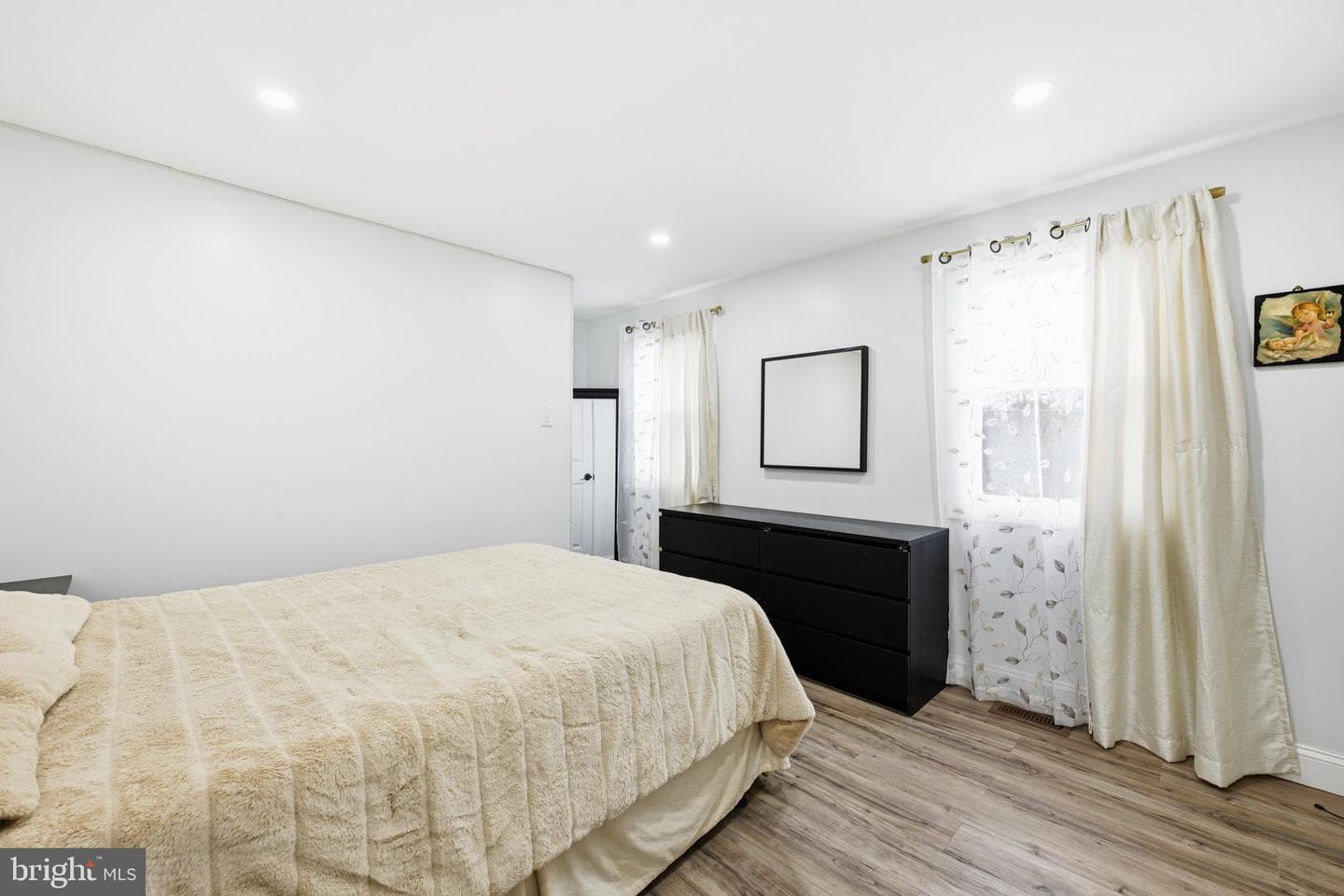 683 Sunnyside Avenue photo 26