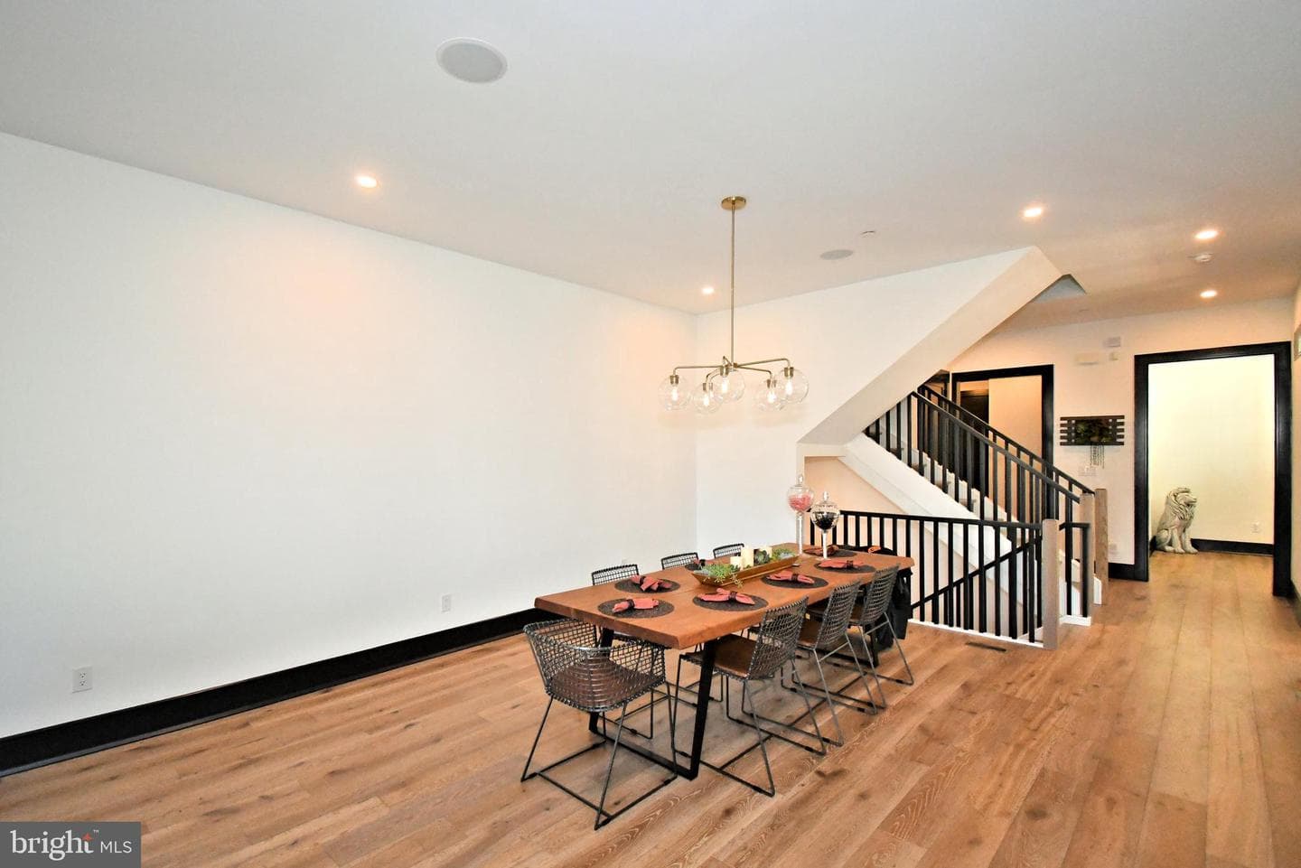 10 Richards Way photo 10
