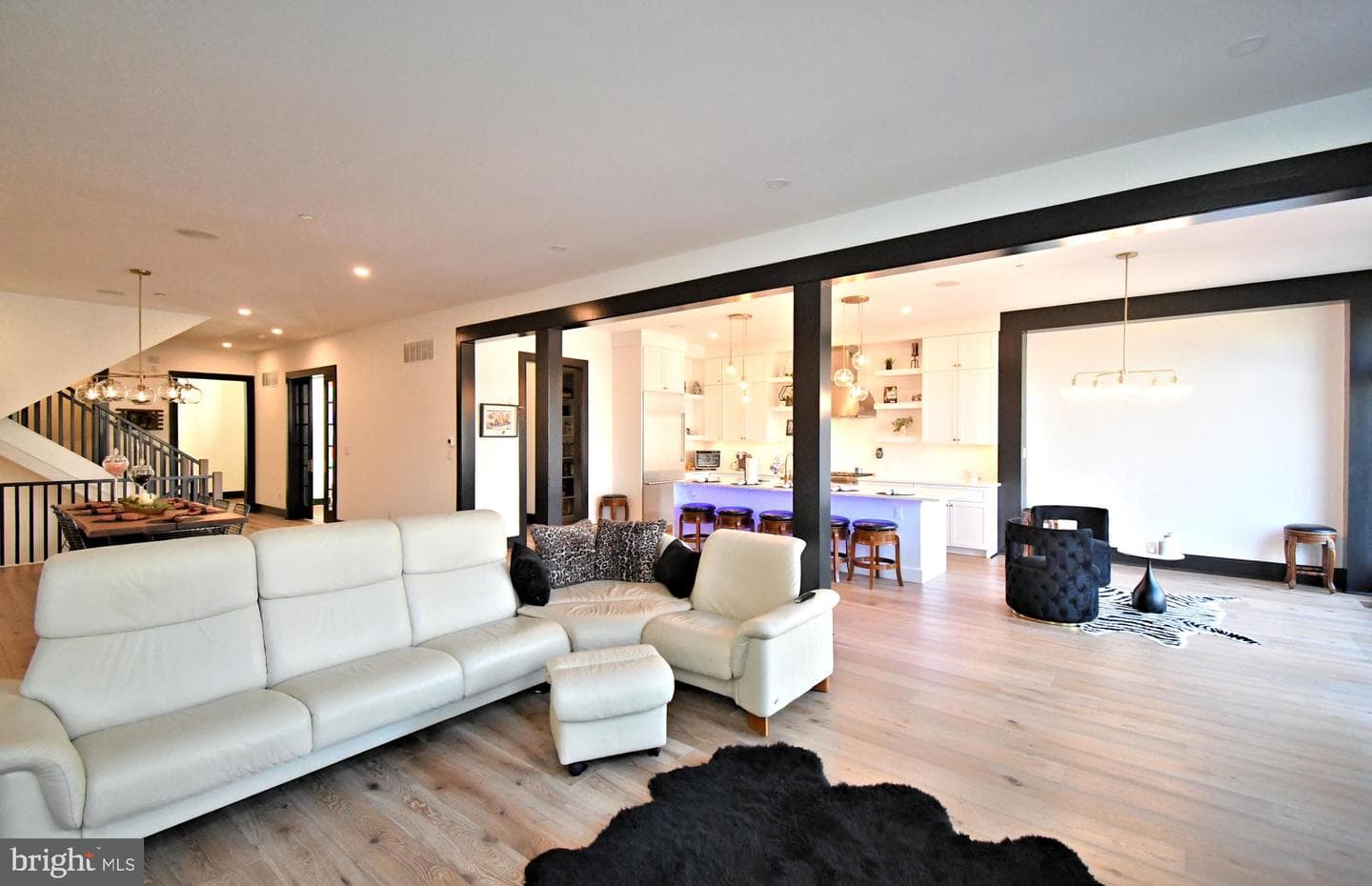 10 Richards Way photo 14
