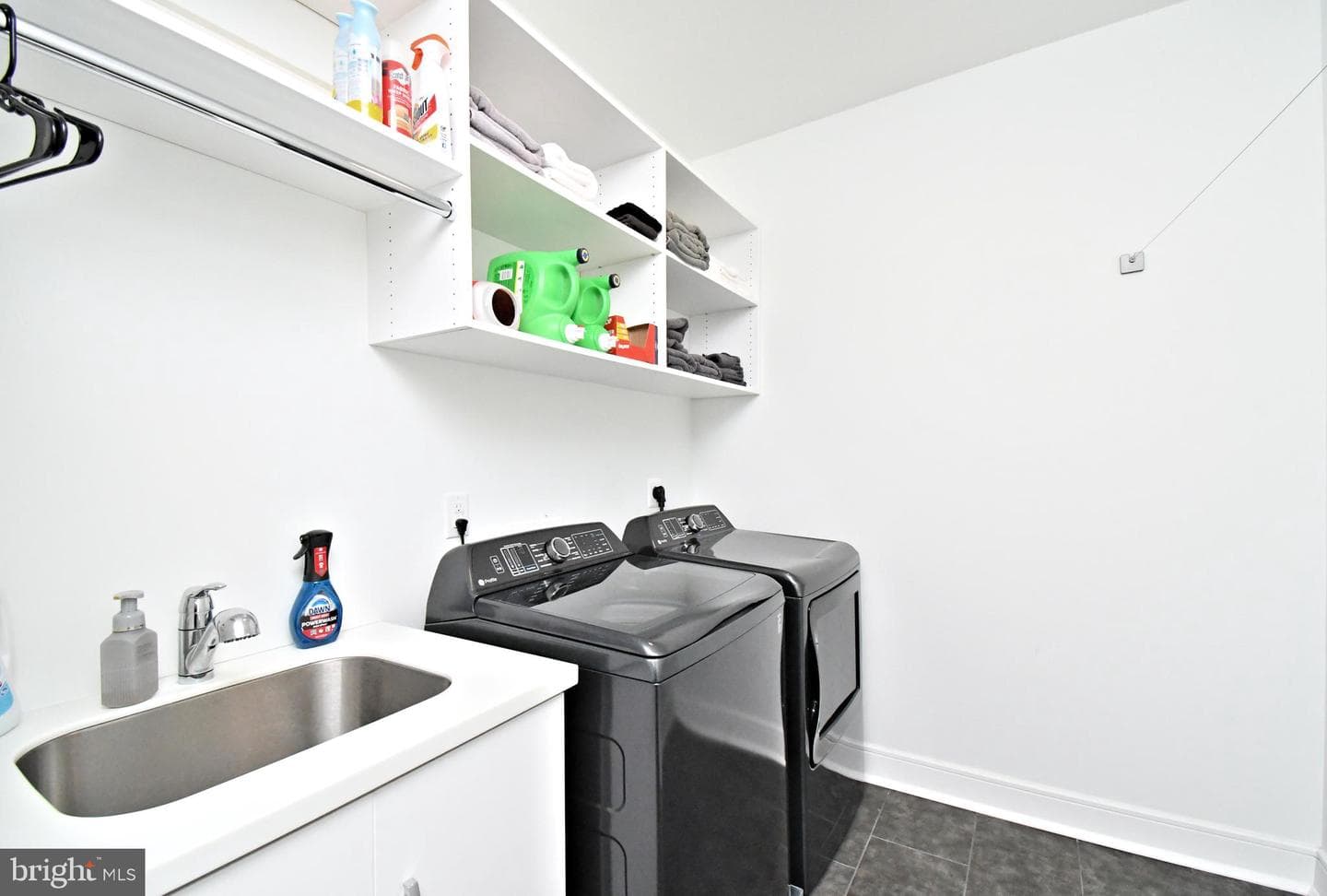 10 Richards Way photo 56