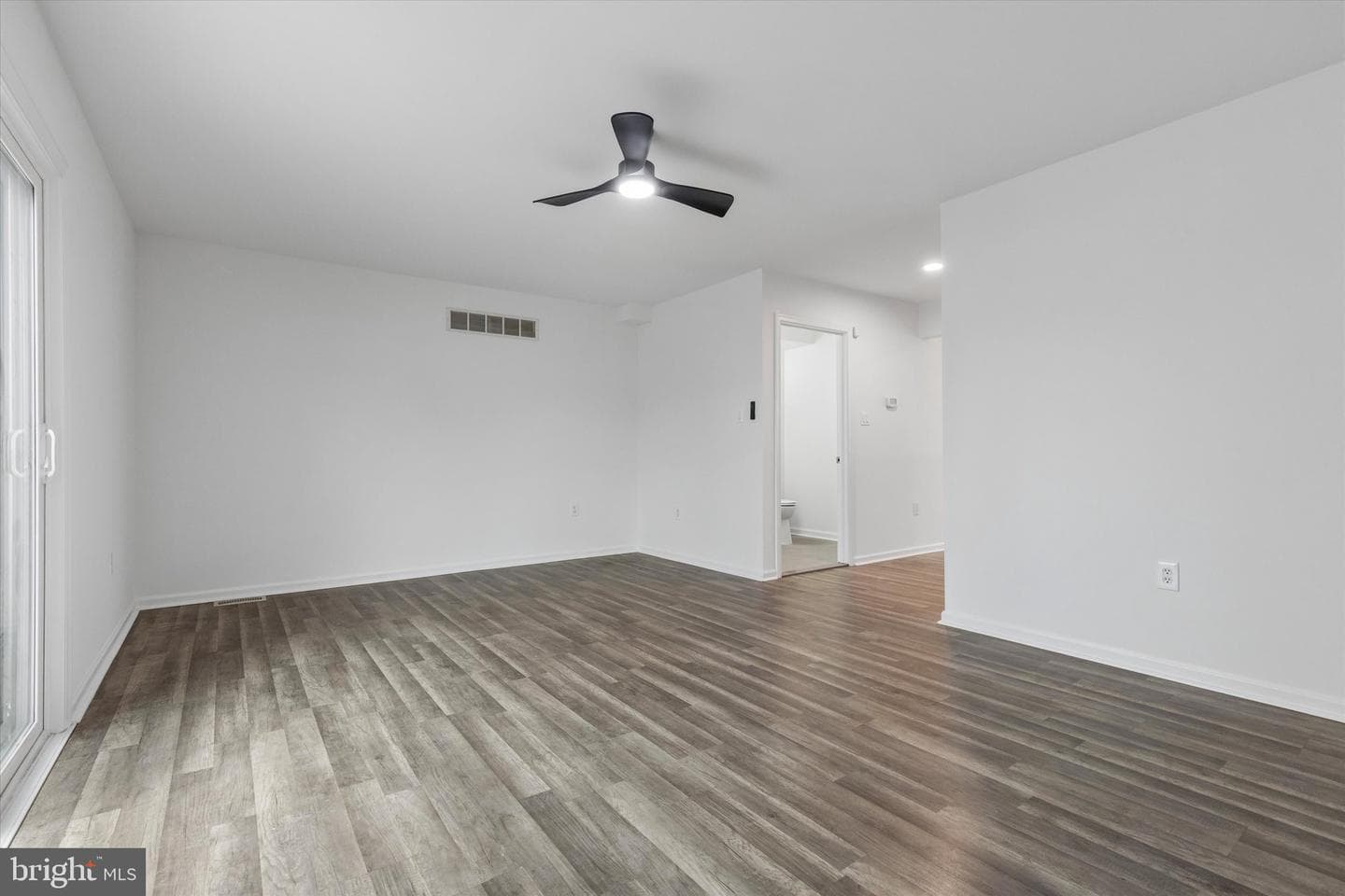 630 E Marshall Street photo 12
