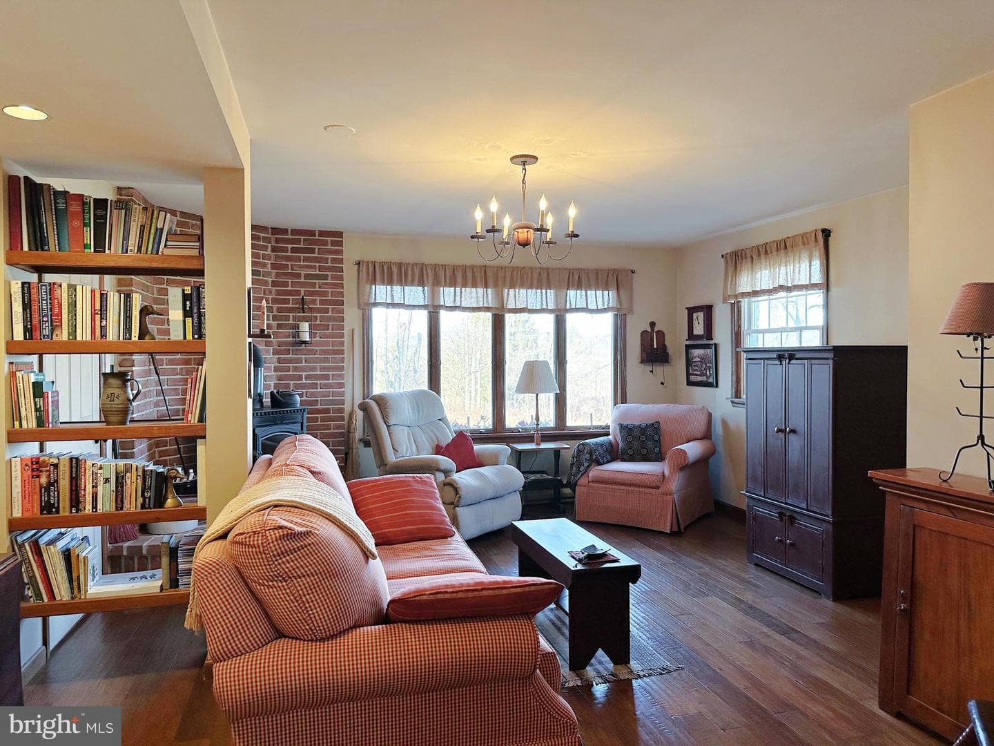 1092 Palm Hill Road photo 17