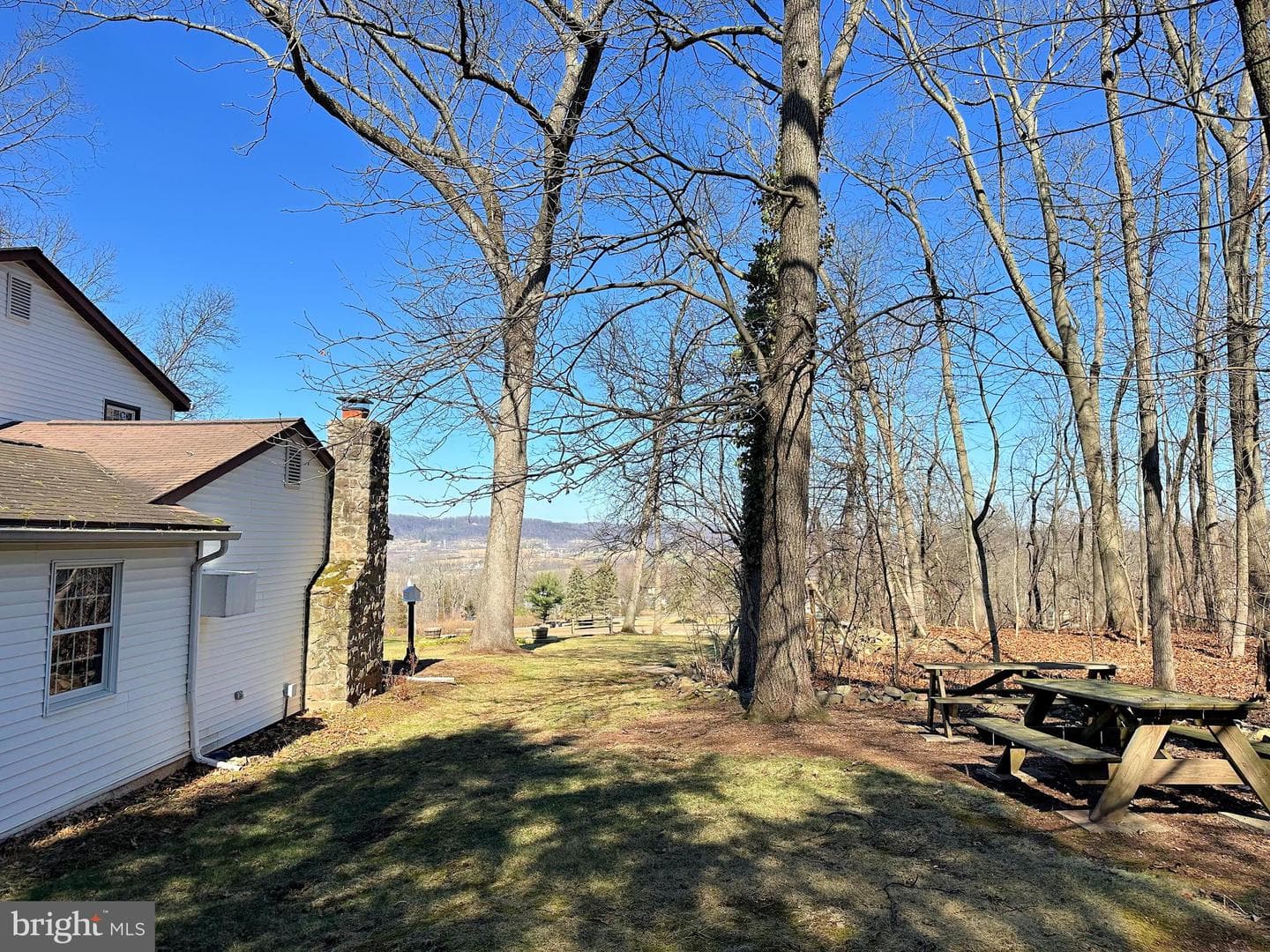 1092 Palm Hill Road photo 7