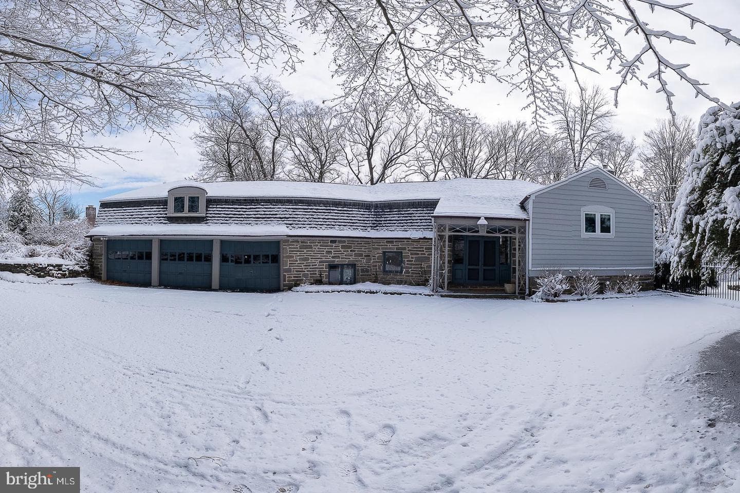 241 Cheswold Lane photo 3