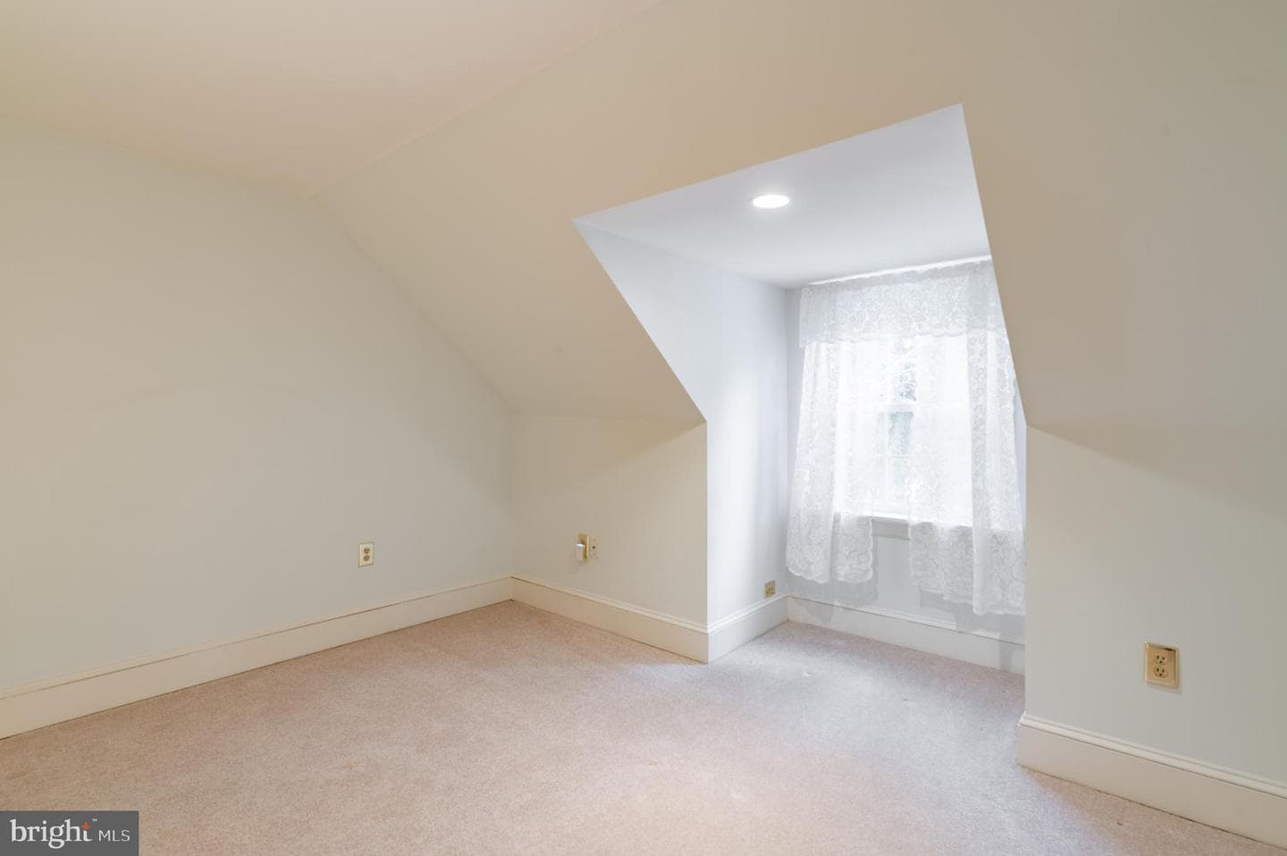 54 Norristown Road photo 25