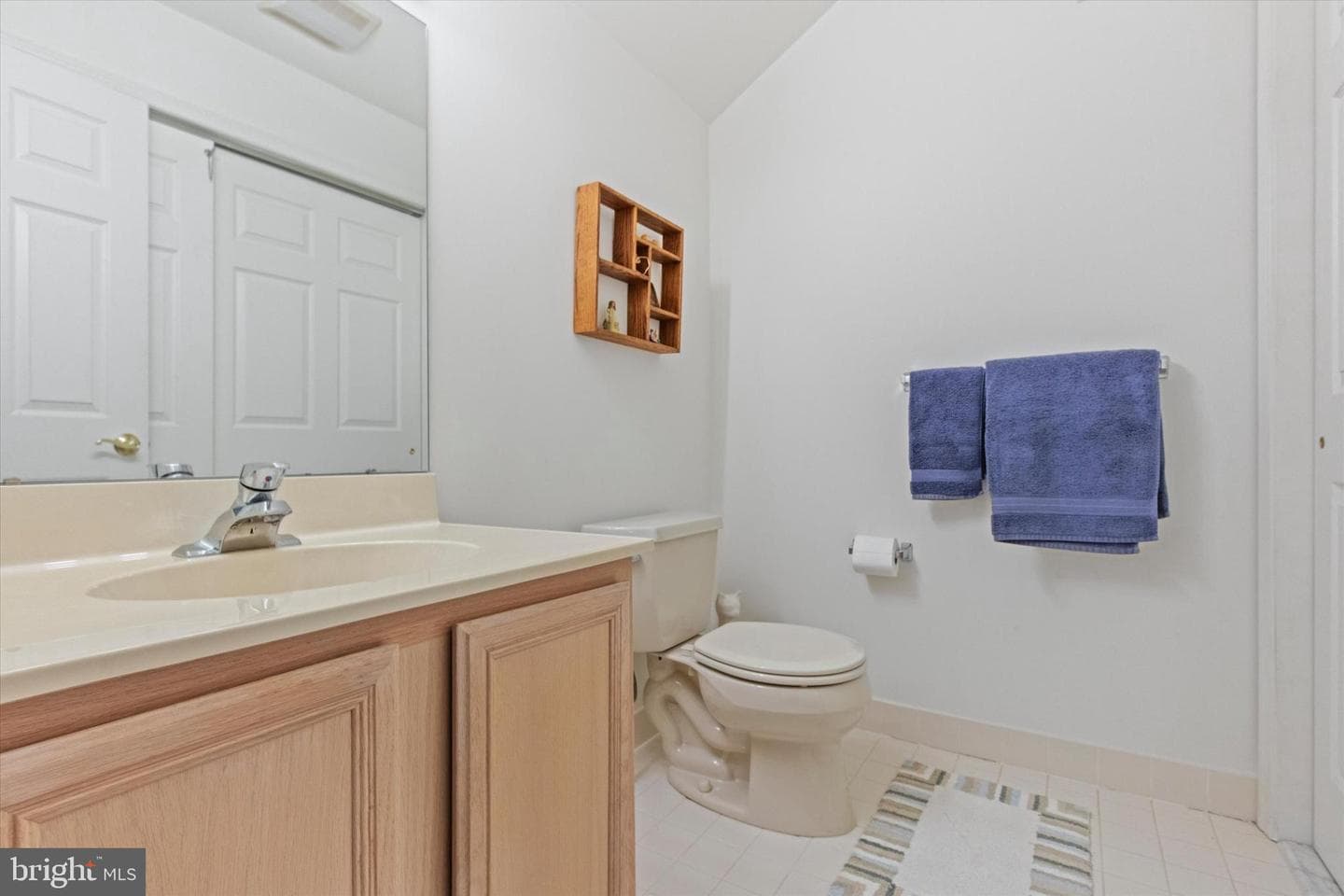 171 Maidenhead Court photo 28