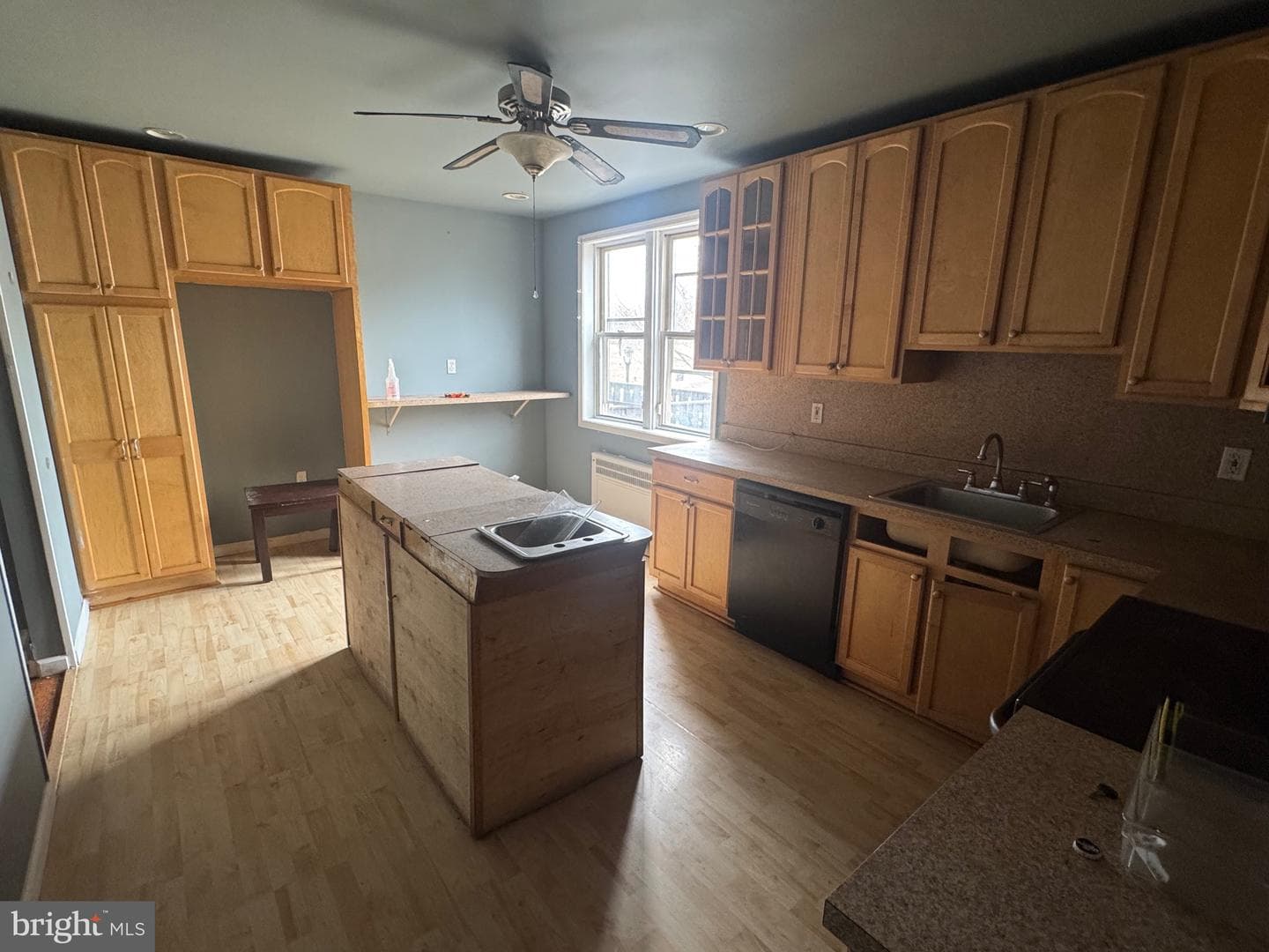 1825 Erlen Road photo 8