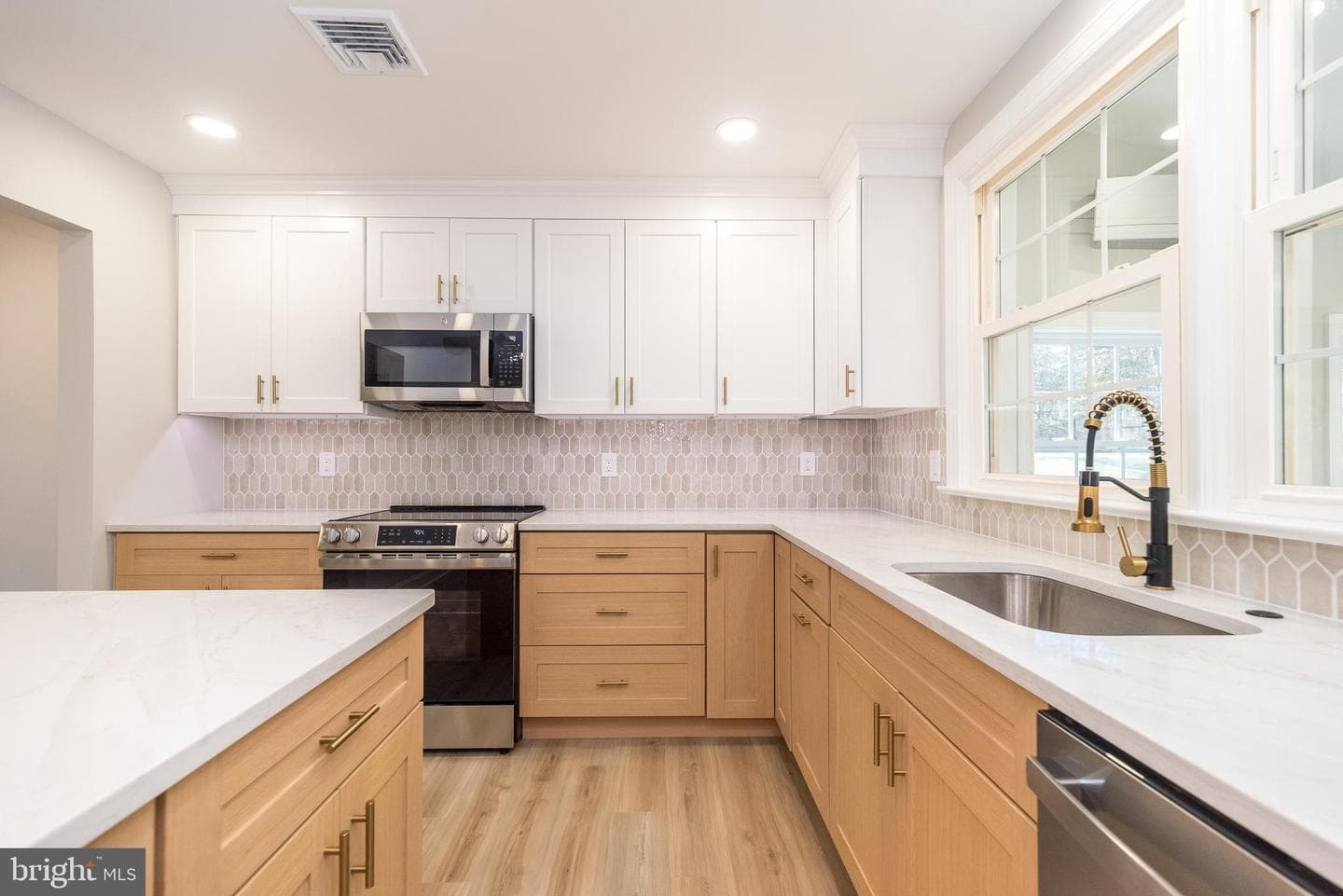1433 Sandys Lane photo 4