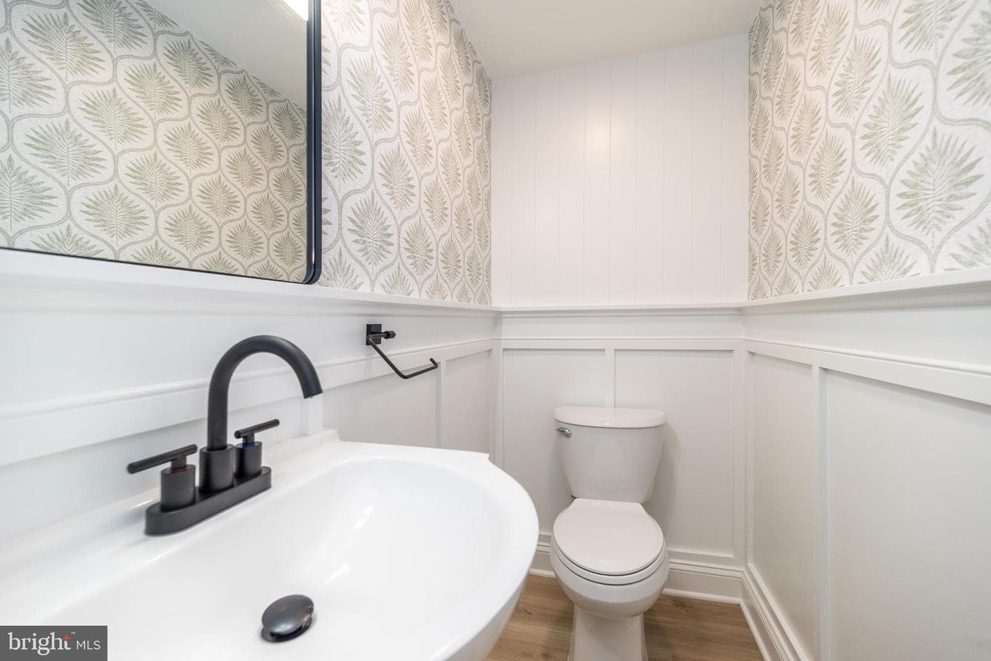 1433 Sandys Lane photo 44