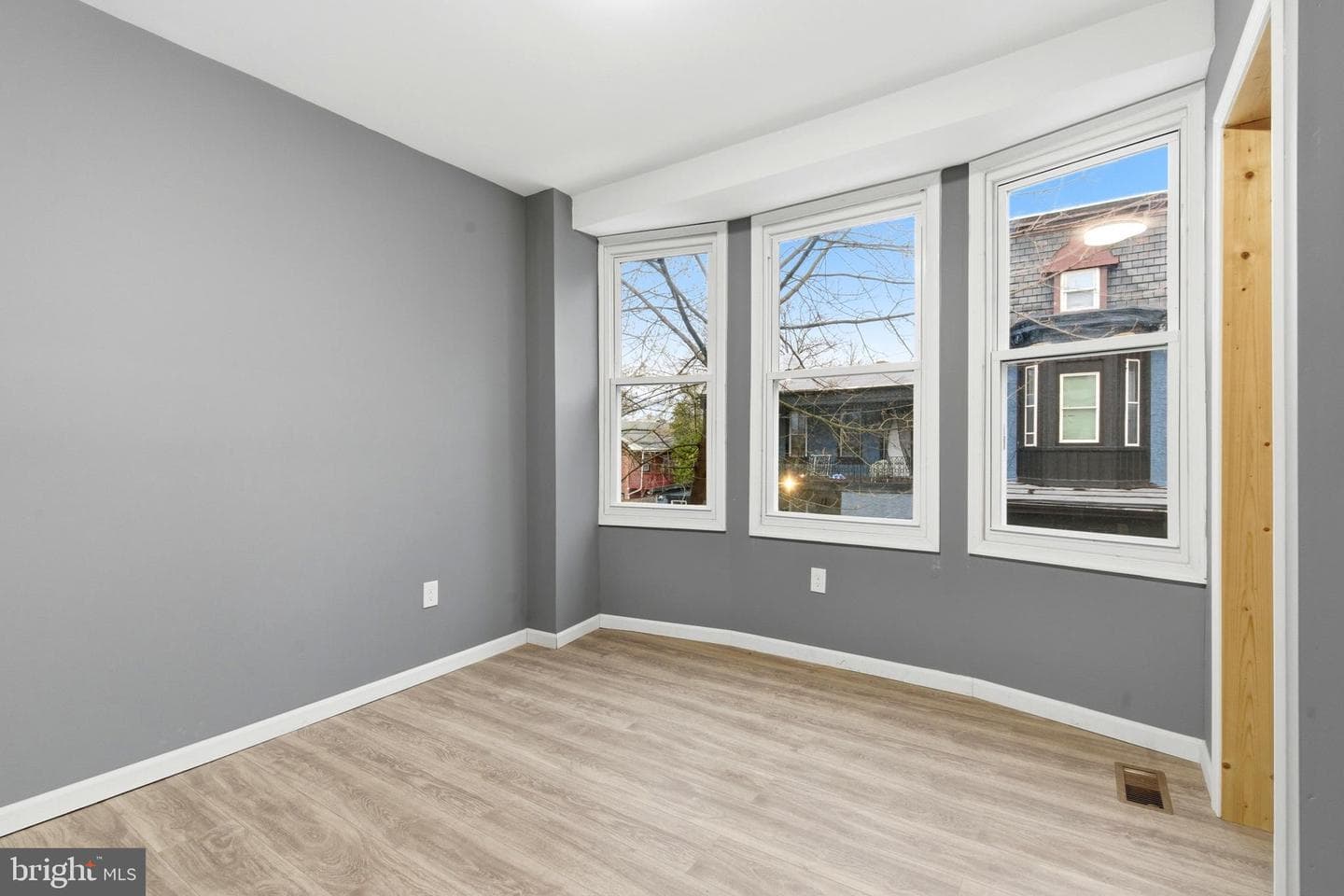 111 Hanover photo 24