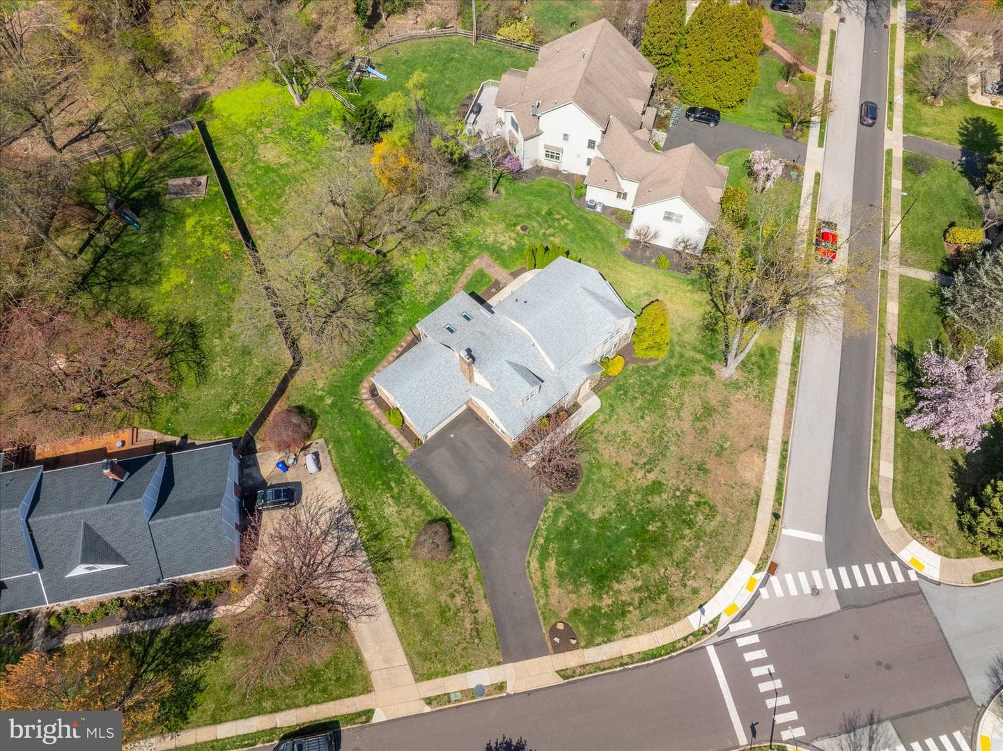 419 Vernon Road photo 49