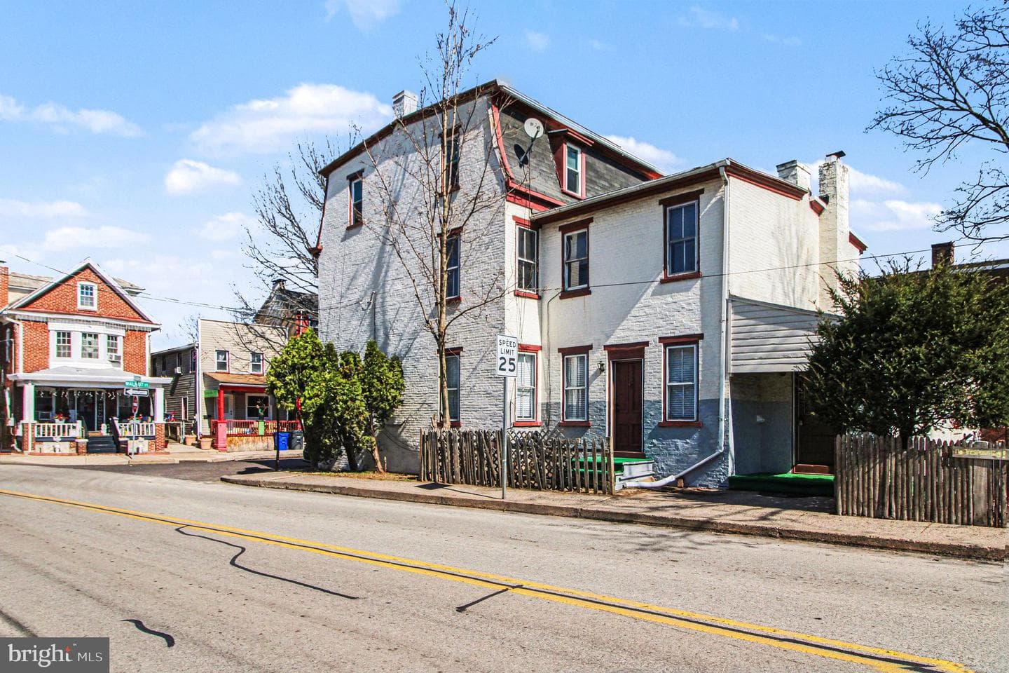 2 Walnut Street photo 4