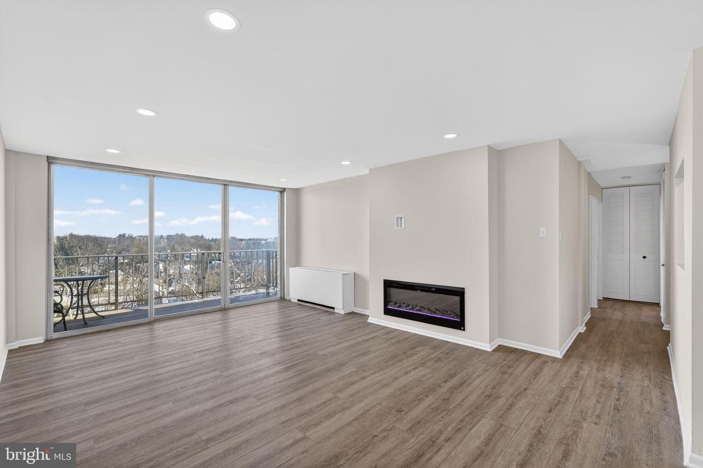 309 Florence Avenue #612-N photo 3