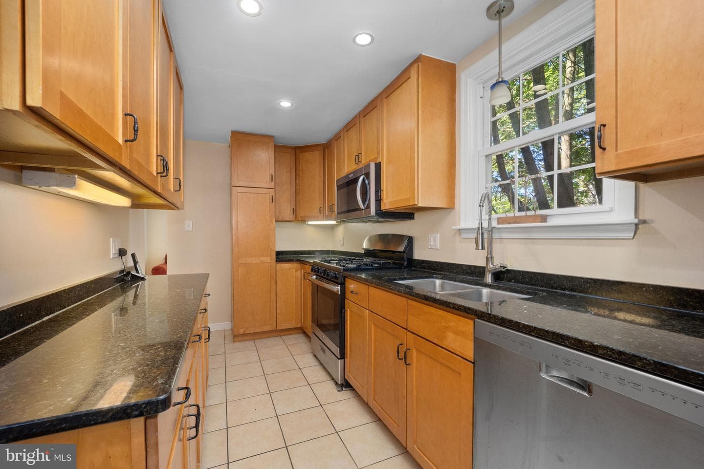 209 Bryn Mawr photo 13