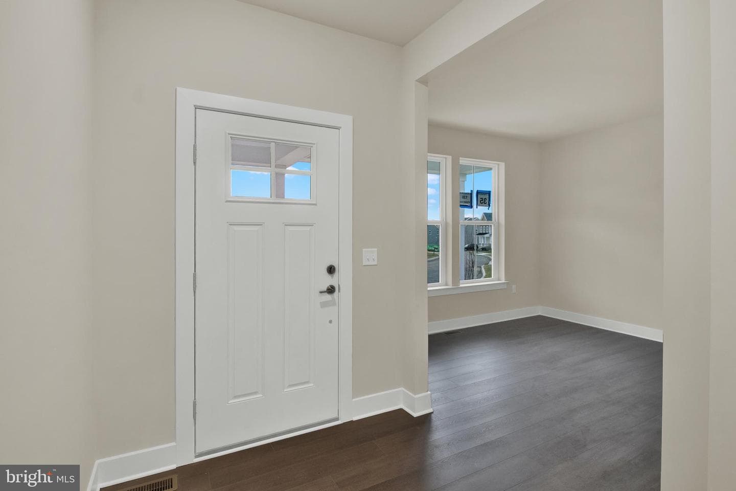 130 Steiner Way photo 3