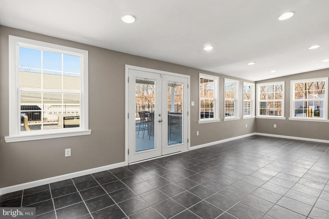 416 Stuart Lane photo 28