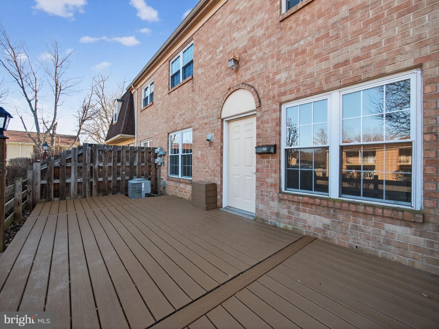 256 Arbour Court photo 5