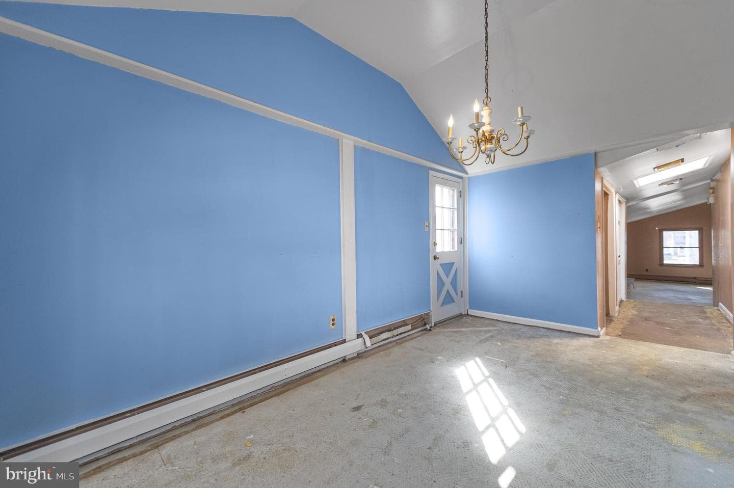 302 Garth Road photo 15