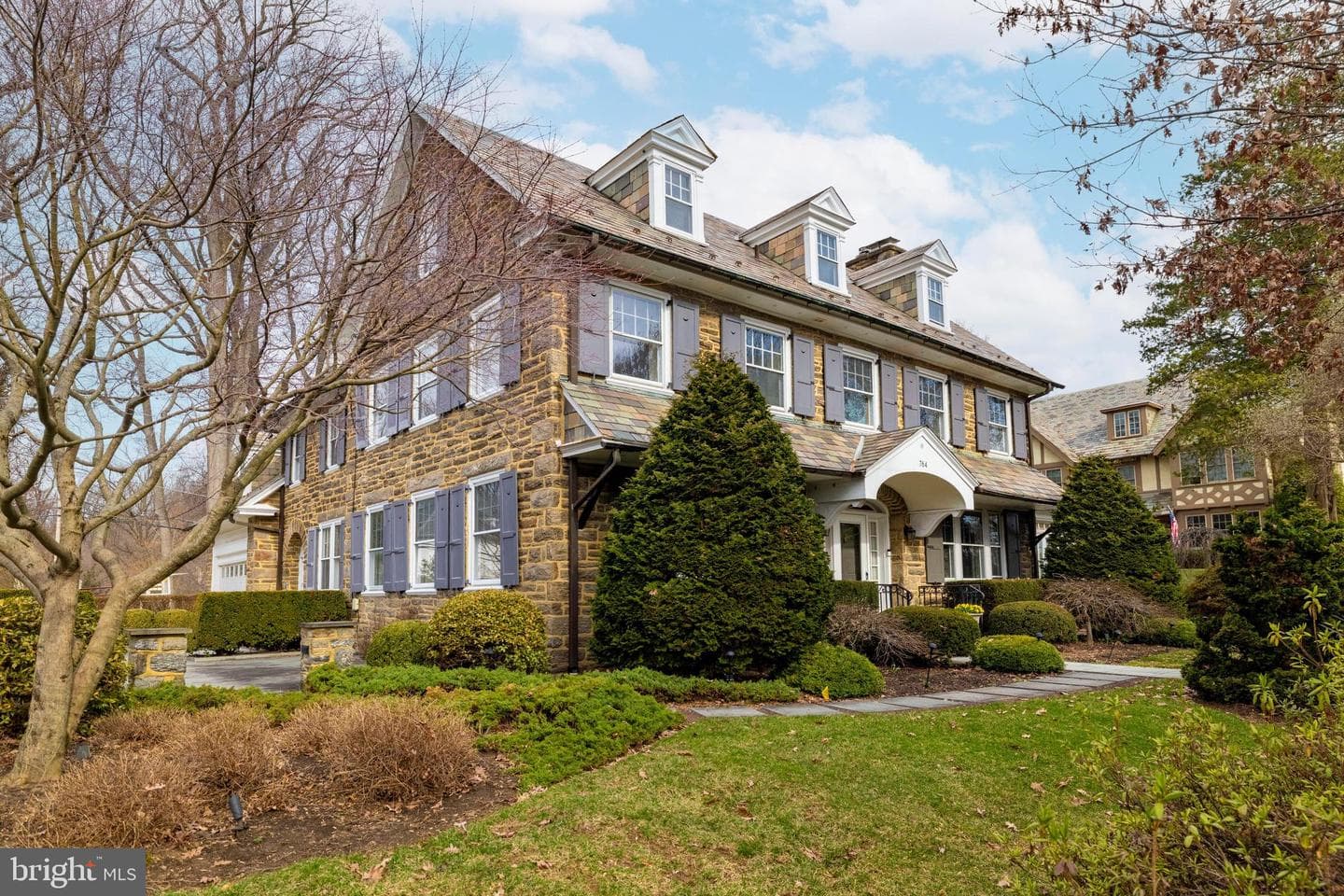 764 Glen Road photo 3