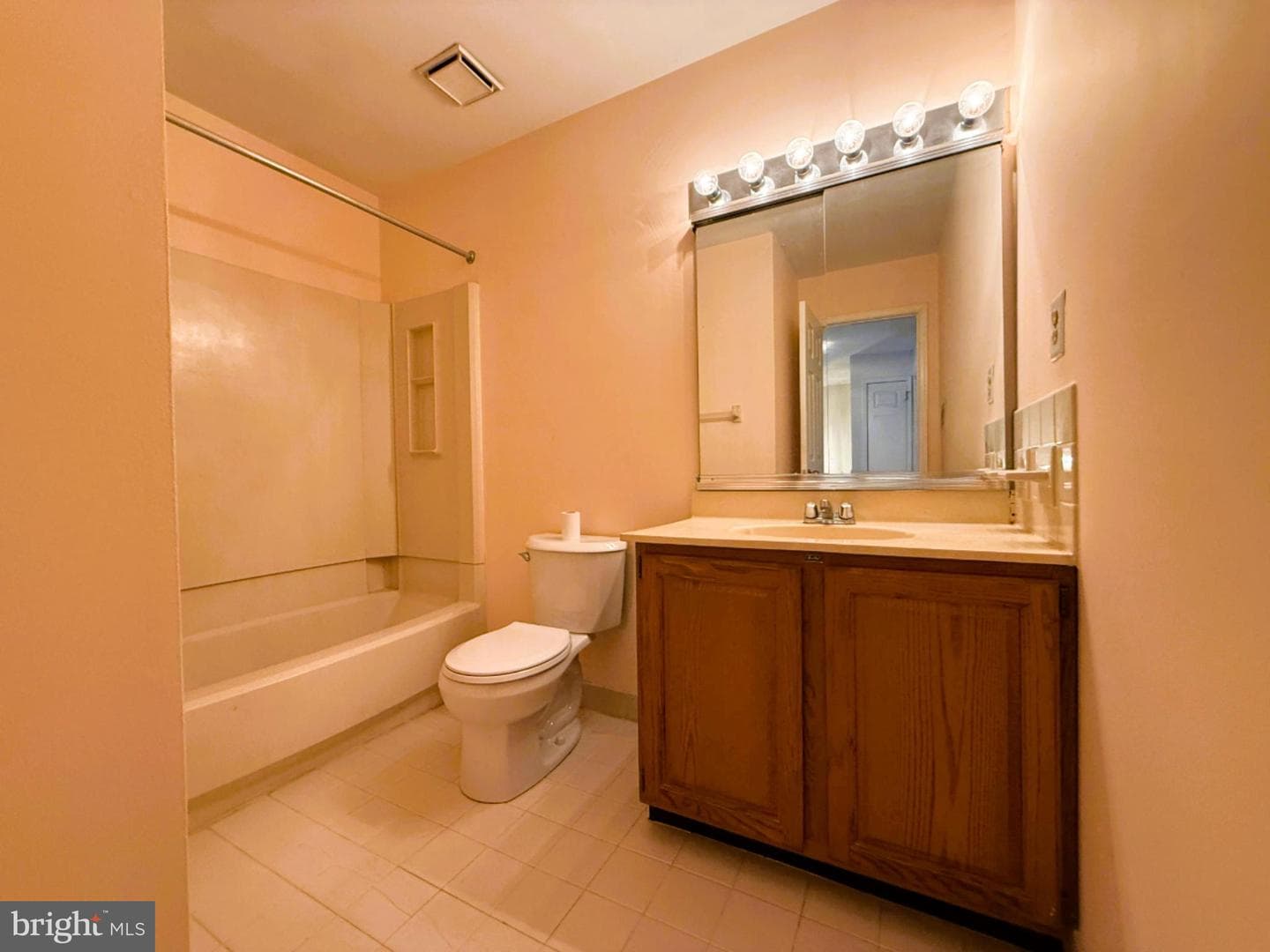 63 Harlow Circle photo 22