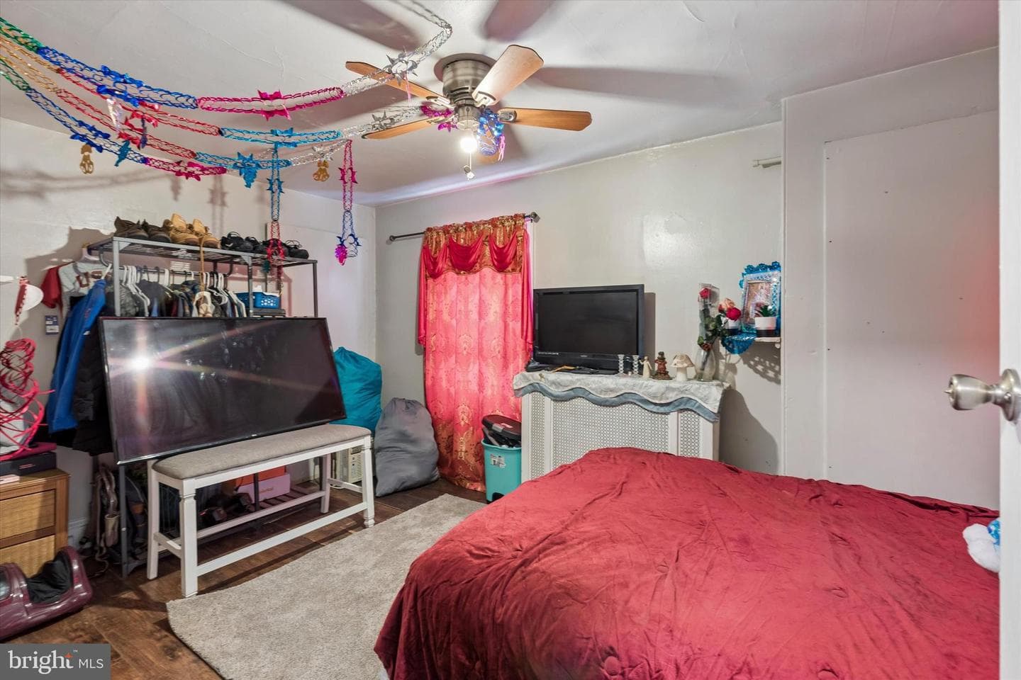 665 Corson Street photo 6