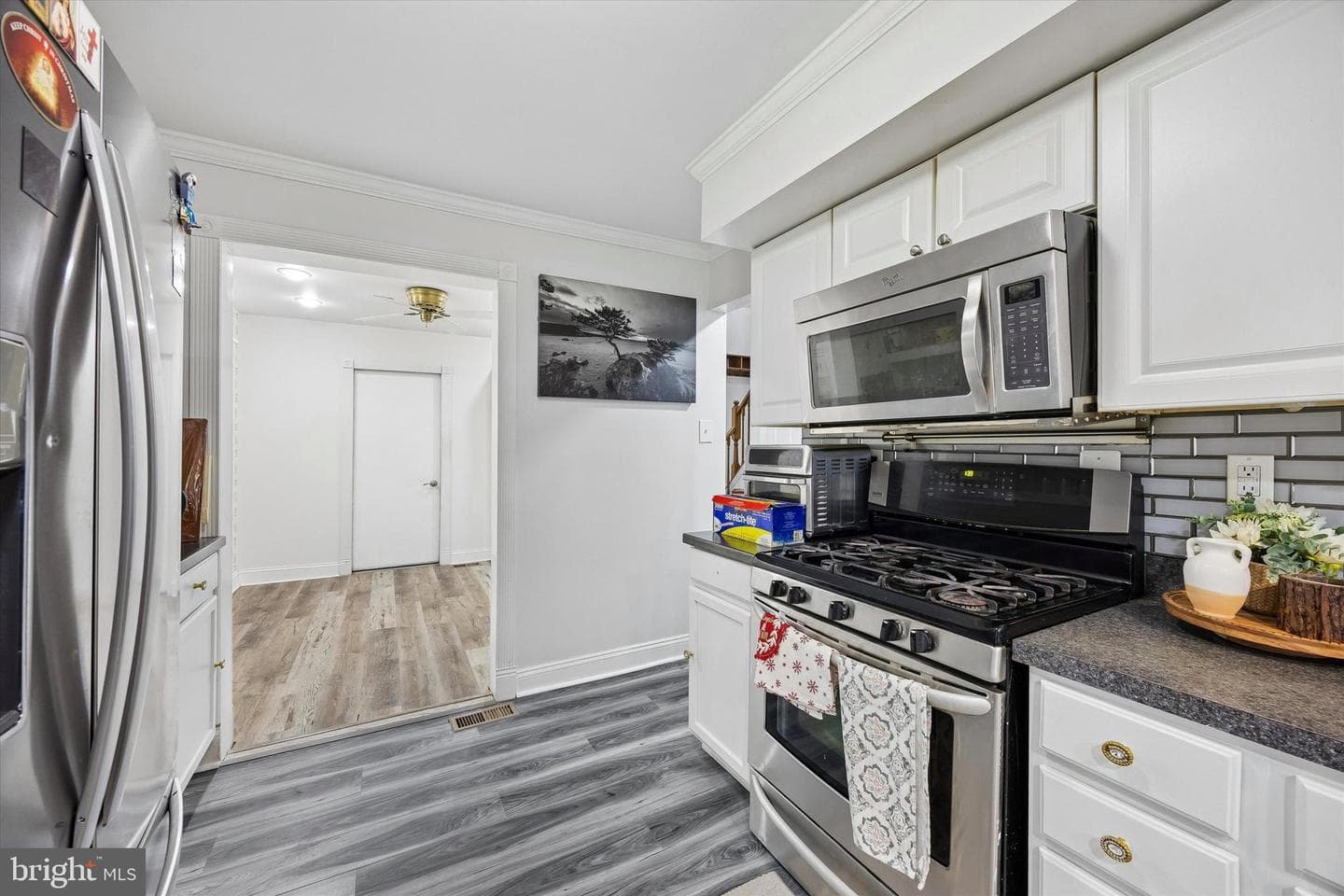 318 Parkview photo 8