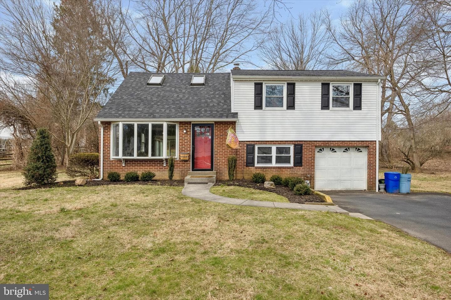 203 Spruce Road