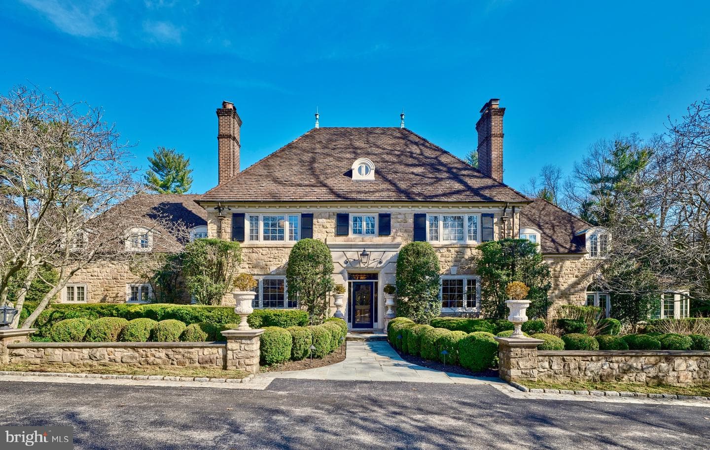 1241 Ridgewood Road