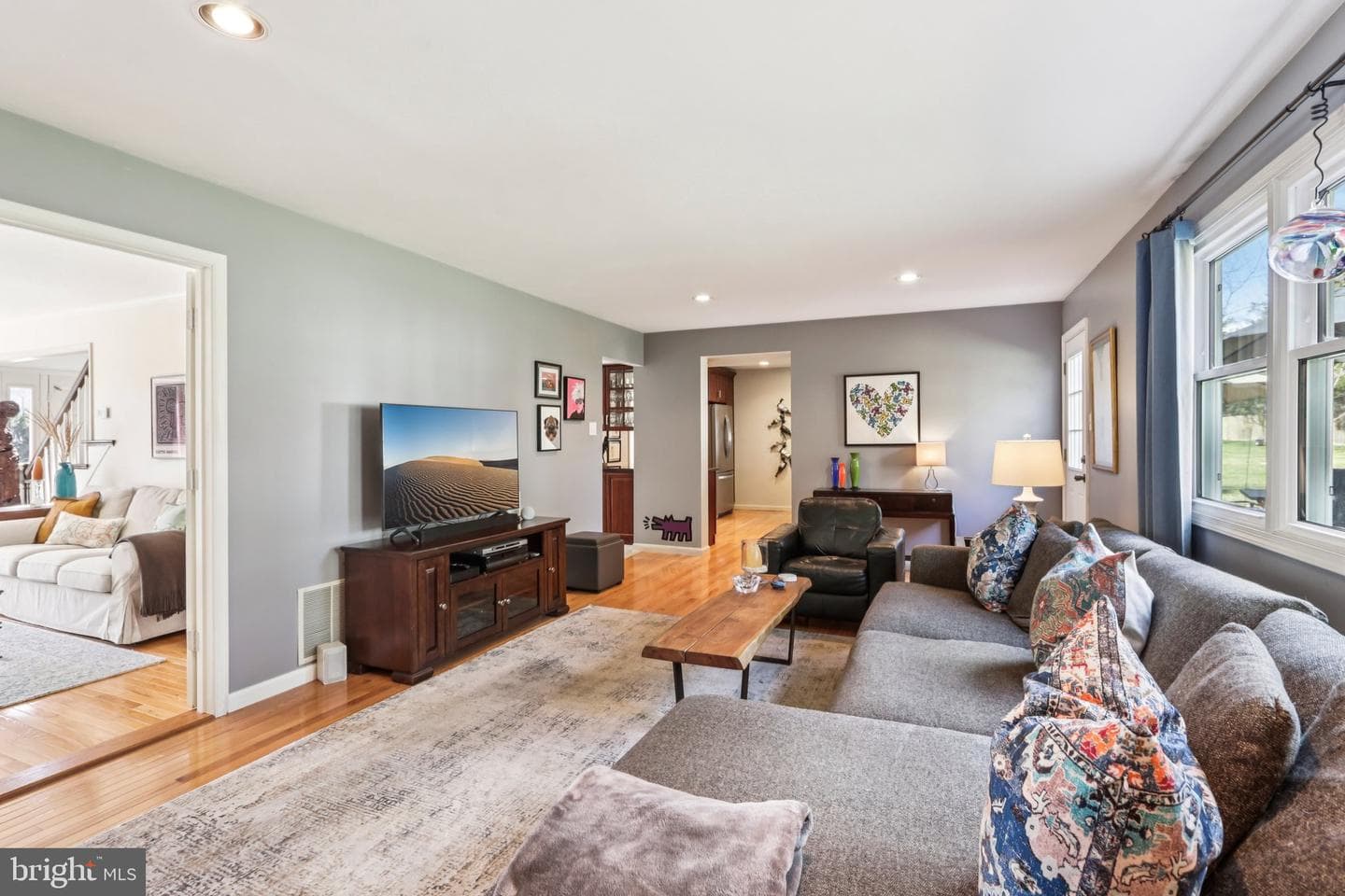 1228 Jarvis photo 15