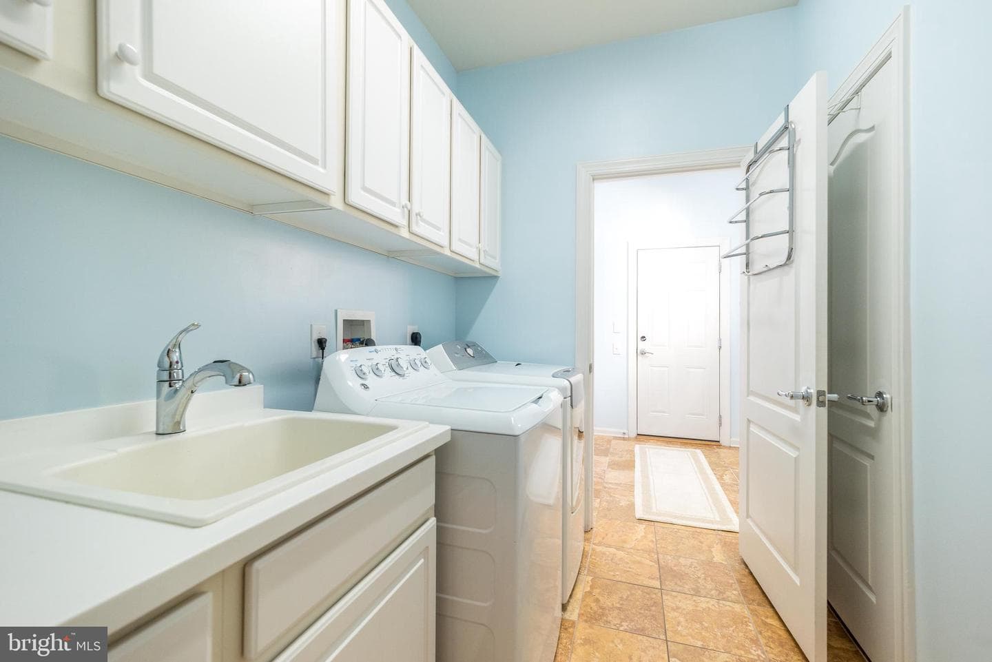 279 Goldenrod Drive photo 26