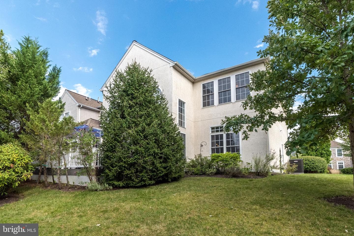 279 Goldenrod Drive photo 8