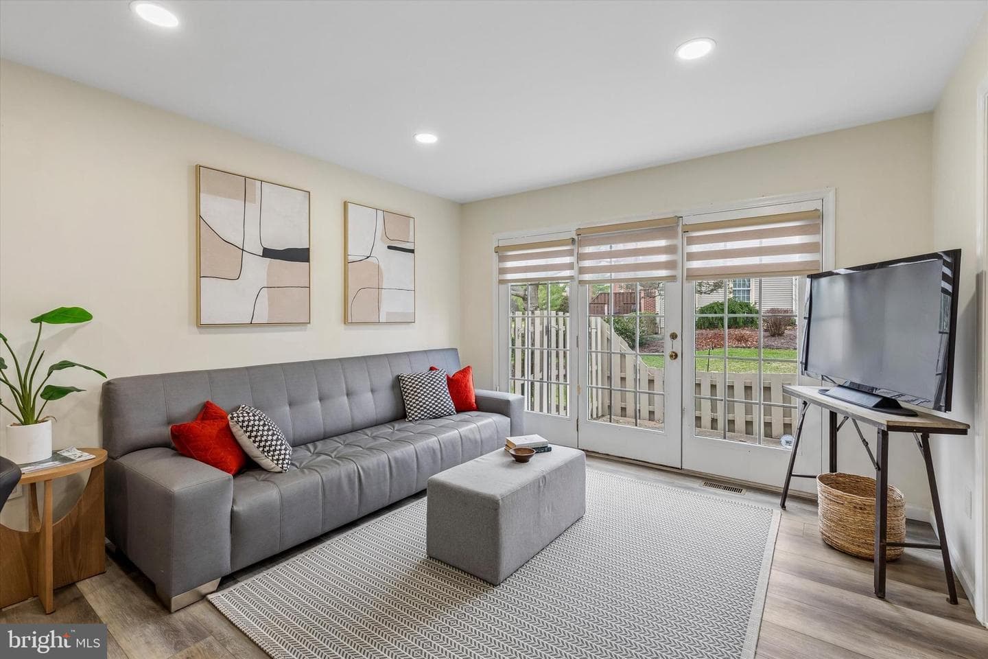 218 Nevin Lane photo 8