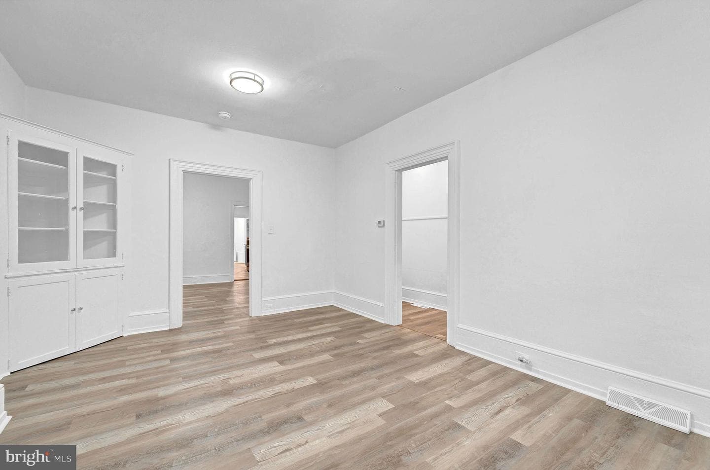 28 W Airy Street photo 32