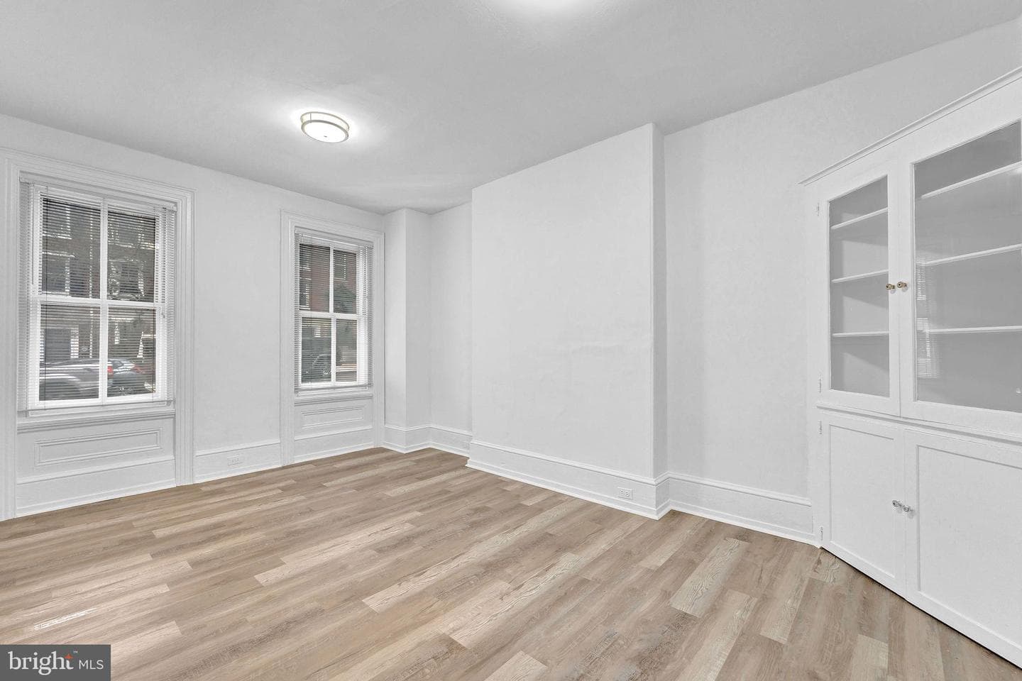 28 W Airy Street photo 33