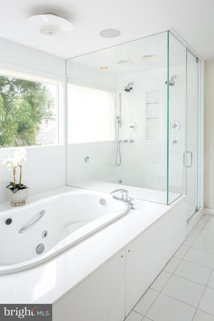 210 Kent Road photo 42