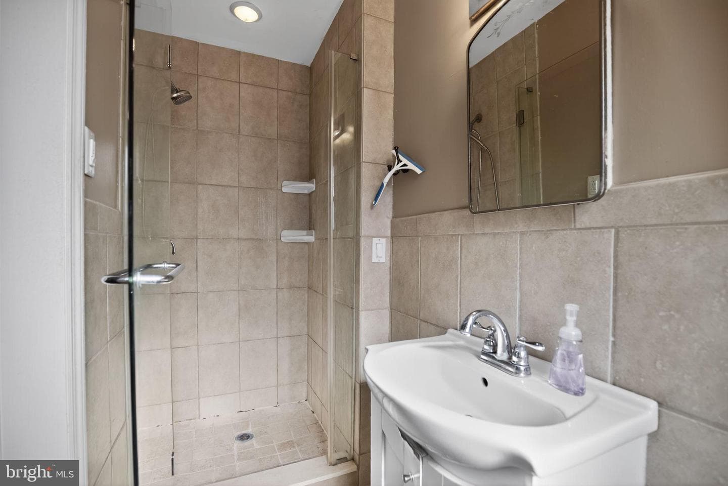 2411 Horsham Road photo 14