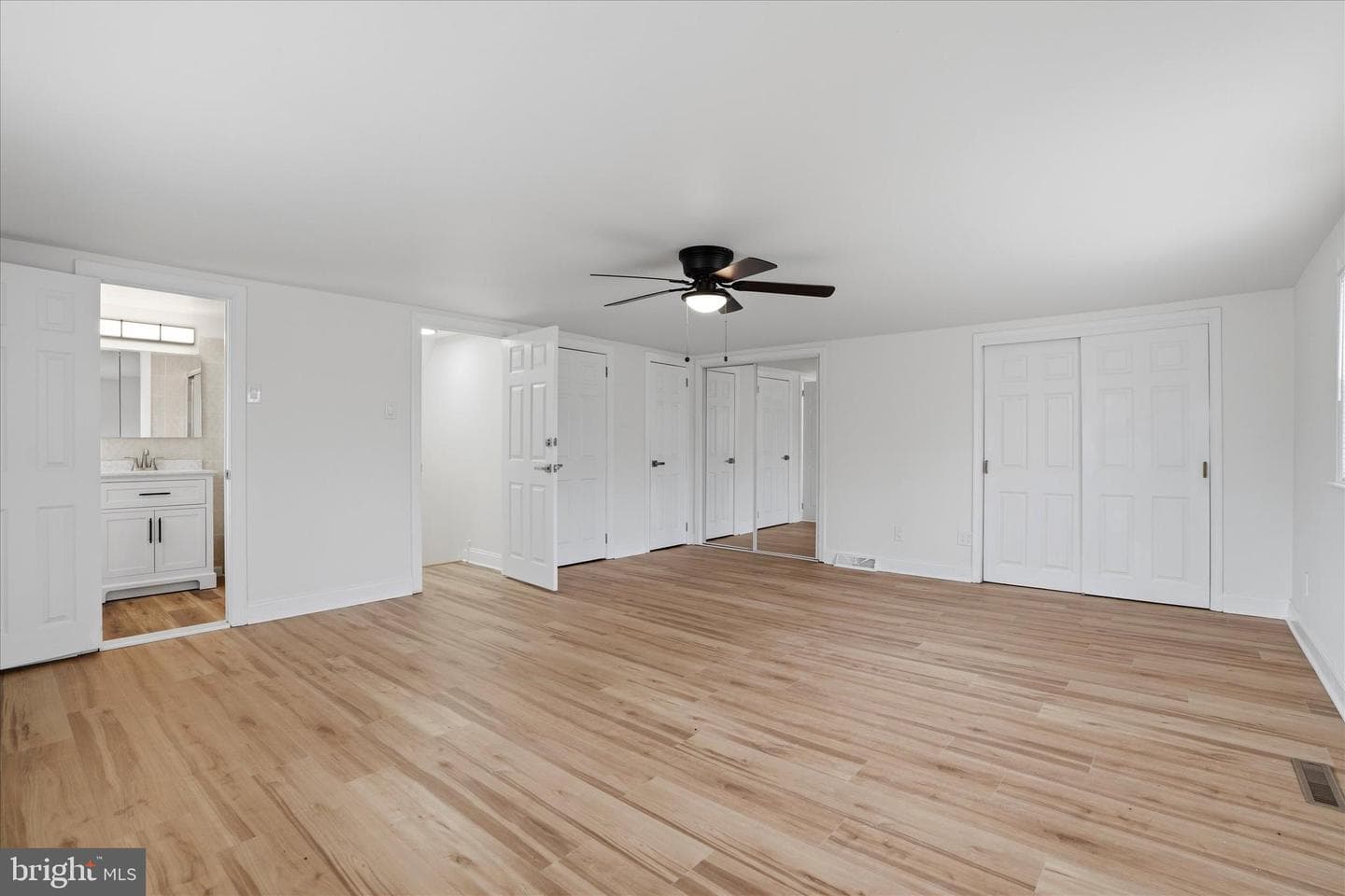 898 Crestline Drive photo 20