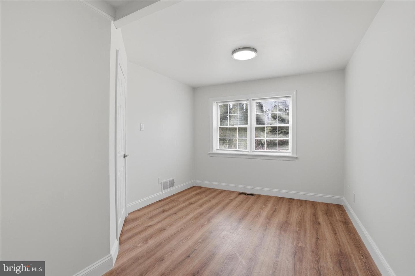 898 Crestline Drive photo 25
